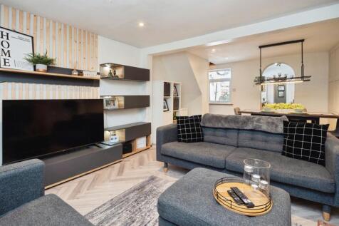 2 bedroom cottage for sale