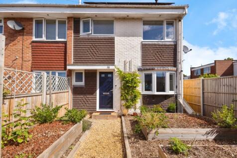 3 bedroom end of terrace house for sale