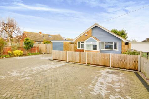 3 bedroom detached bungalow for sale