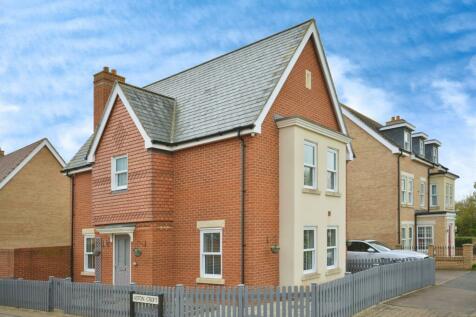 3 bedroom detached house for sale