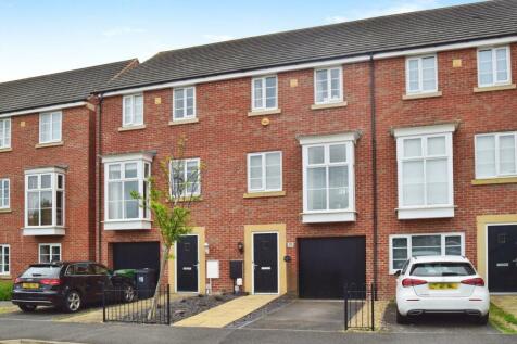 4 bedroom terraced house for sale