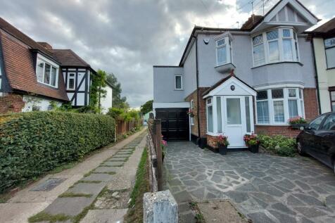 4 bedroom semi-detached house for sale