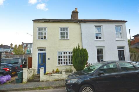 2 bedroom semi-detached house for sale