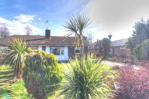 2 bedroom semi-detached bungalow for sale