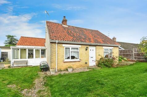 2 bedroom detached bungalow for sale