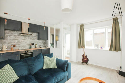 1 bedroom flat for sale