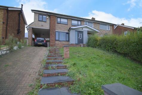 4 bedroom semi-detached house for sale