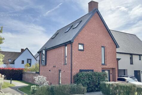 5 bedroom semi-detached house for sale
