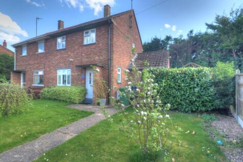 2 bedroom semi-detached house for sale