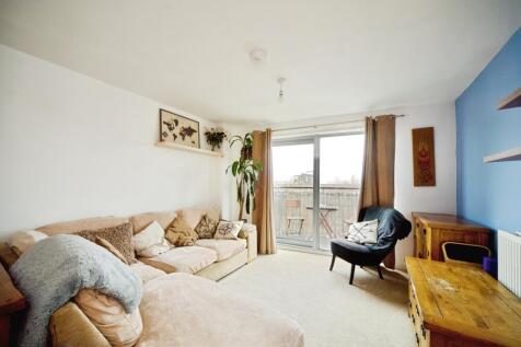 1 bedroom flat for sale