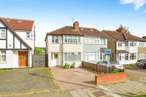 1 bedroom maisonette for sale