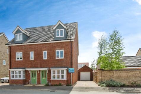 3 bedroom semi-detached house for sale