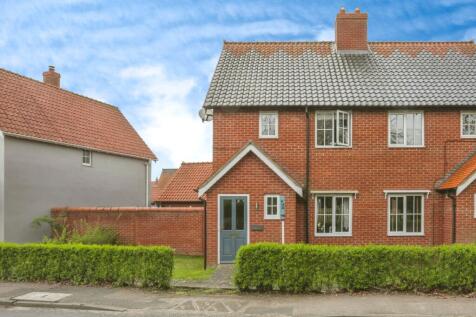 2 bedroom semi-detached house for sale