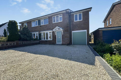 4 bedroom semi-detached house for sale