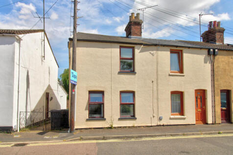 2 bedroom end of terrace house for sale