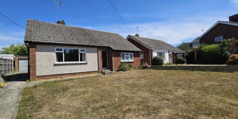 3 bedroom detached bungalow for sale