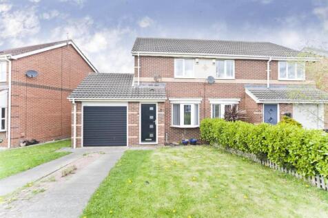 2 bedroom semi-detached house for sale