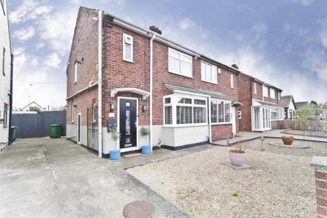 2 bedroom semi-detached house for sale