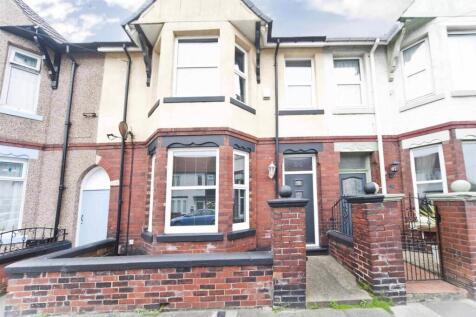 4 bedroom terraced house for sale