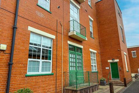 Whirligig Place, Whirligig Lane, Taunton 2 bed maisonette for sale