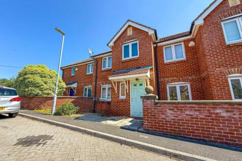 Beechfields, Taunton, Somerset. 3 bed terraced house for sale