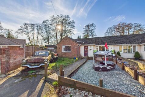 Fernhill Road, Farnborough... 3 bed bungalow for sale
