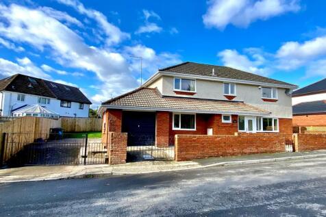 Bishpool Lane, Newport NP19 4 bed detached house for sale