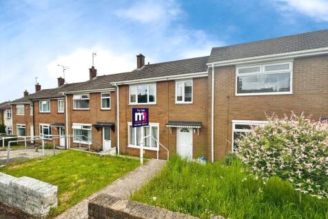 Caesar Crescent, Newport NP18 3 bed terraced house for sale