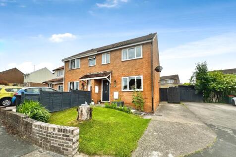 Waltwood Park Drive, Newport NP18 3 bed semi