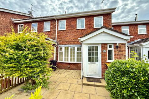 Broadwell Court, Newport NP18 3 bed terraced house for sale