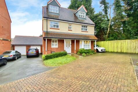 5 bedroom detached house for sale