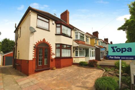 3 bedroom semi-detached house for sale