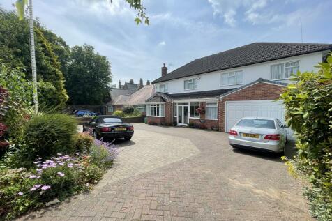 5 bedroom detached house for sale