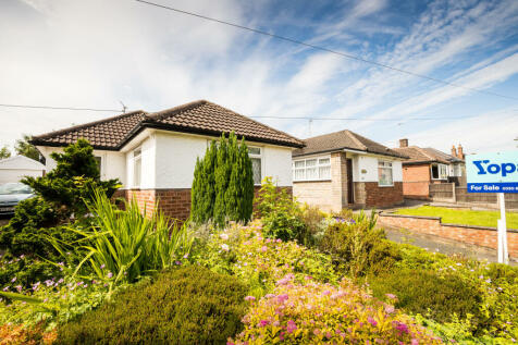 2 bedroom detached bungalow for sale