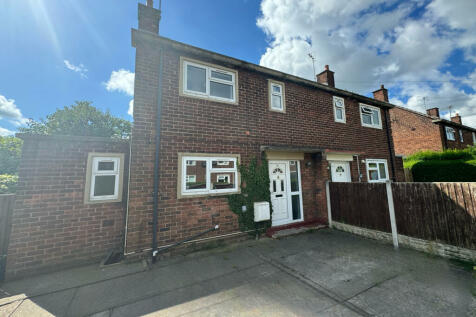 2 bedroom semi-detached house for sale