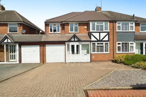 4 bedroom semi-detached house for sale