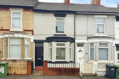 5 bedroom terraced house for sale