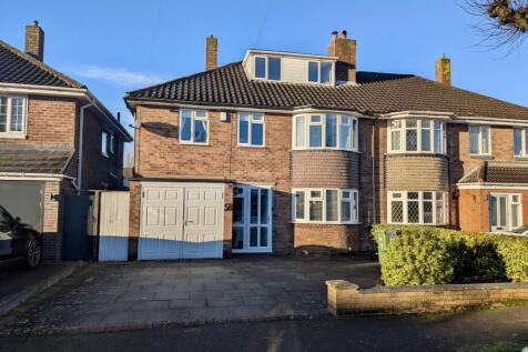 5 bedroom semi-detached house for sale