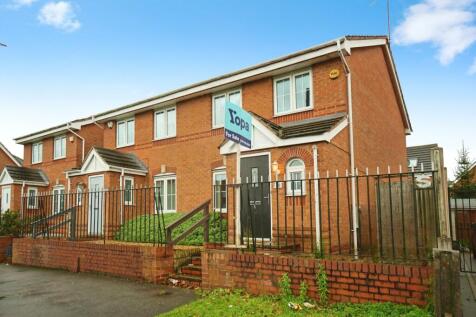 3 bedroom semi-detached house for sale