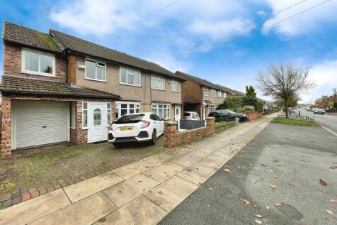 3 bedroom semi-detached house for sale