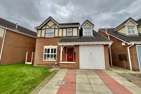 4 bedroom detached house for sale