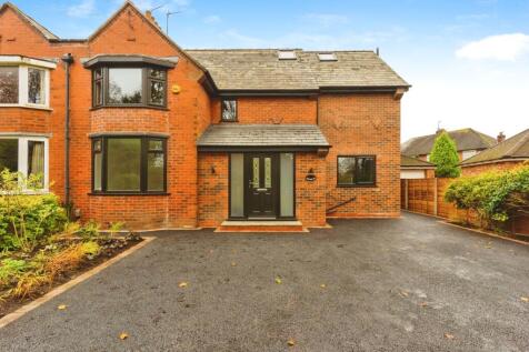 6 bedroom semi-detached house for sale