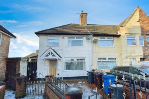 4 bedroom end of terrace house for sale