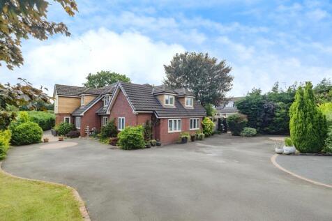 5 bedroom detached house for sale