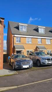 3 bedroom town house for sale