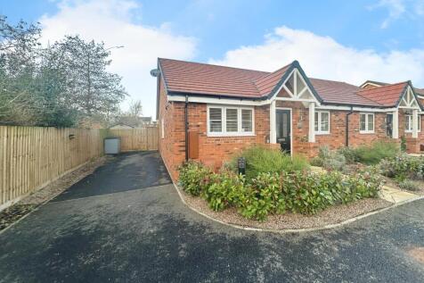 2 bedroom semi-detached bungalow for sale