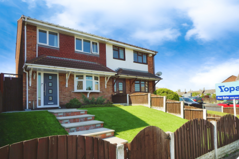 3 bedroom semi-detached house for sale