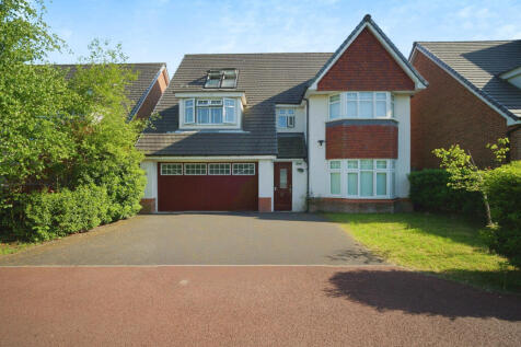 5 bedroom detached house for sale