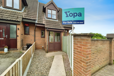 2 bedroom end of terrace house for sale