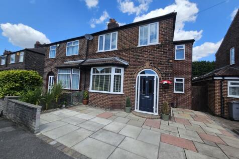 4 bedroom semi-detached house for sale
